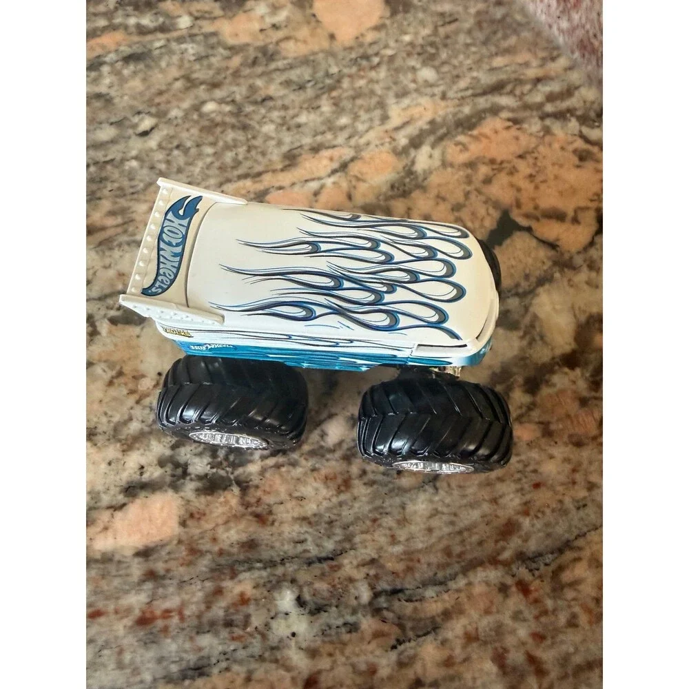 Hot Wheels Monster Truck Volkswagon Drag Bus 1/64 Use
